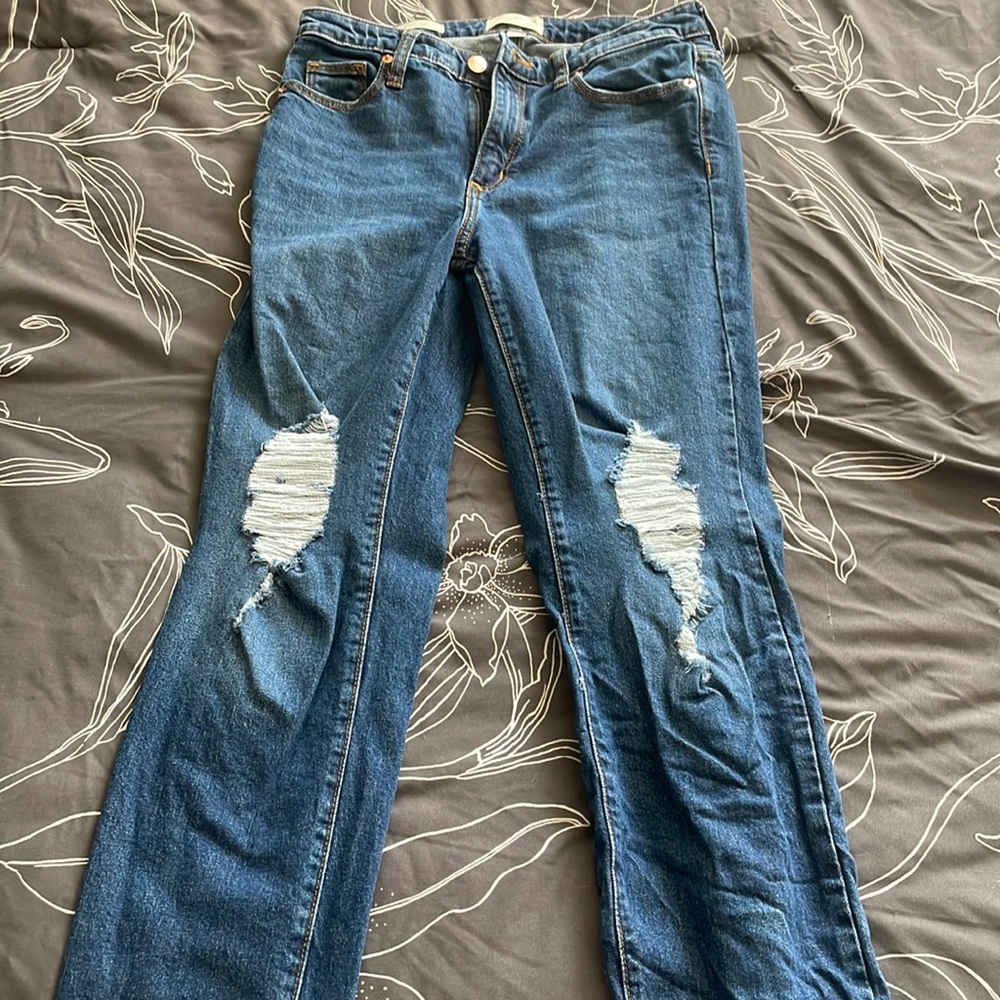 Universal thread mom jeans